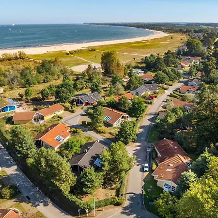 Strandblick - Dorf 1 02 Priwall