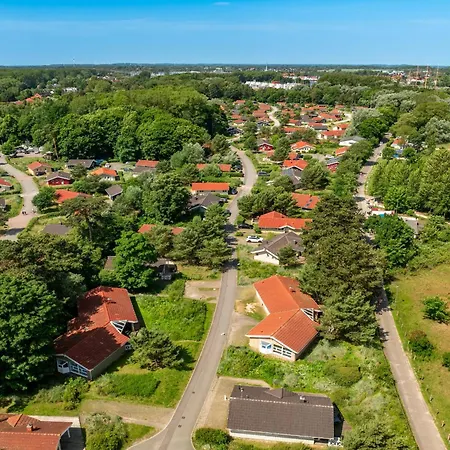 Strandblick - Dorf 1 02